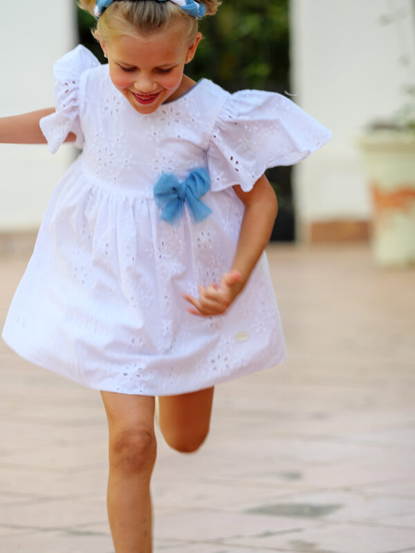 VESTIDO BORDADO