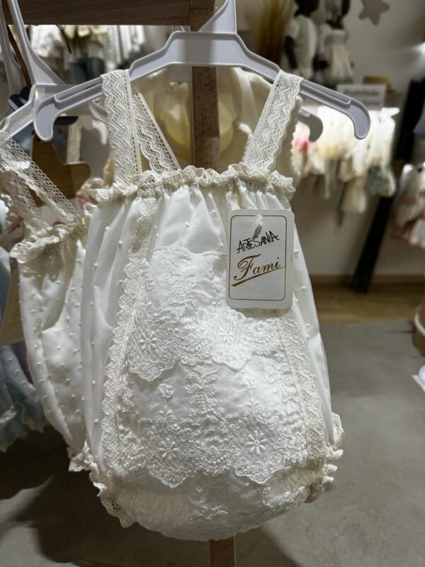 Producto de moda infantil – Referencia 717725-6m