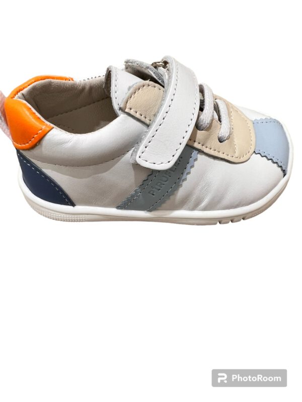 Zapatilla piel gamo